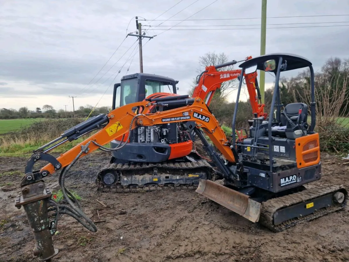 Digger hire+driver/ Building service - Image 1