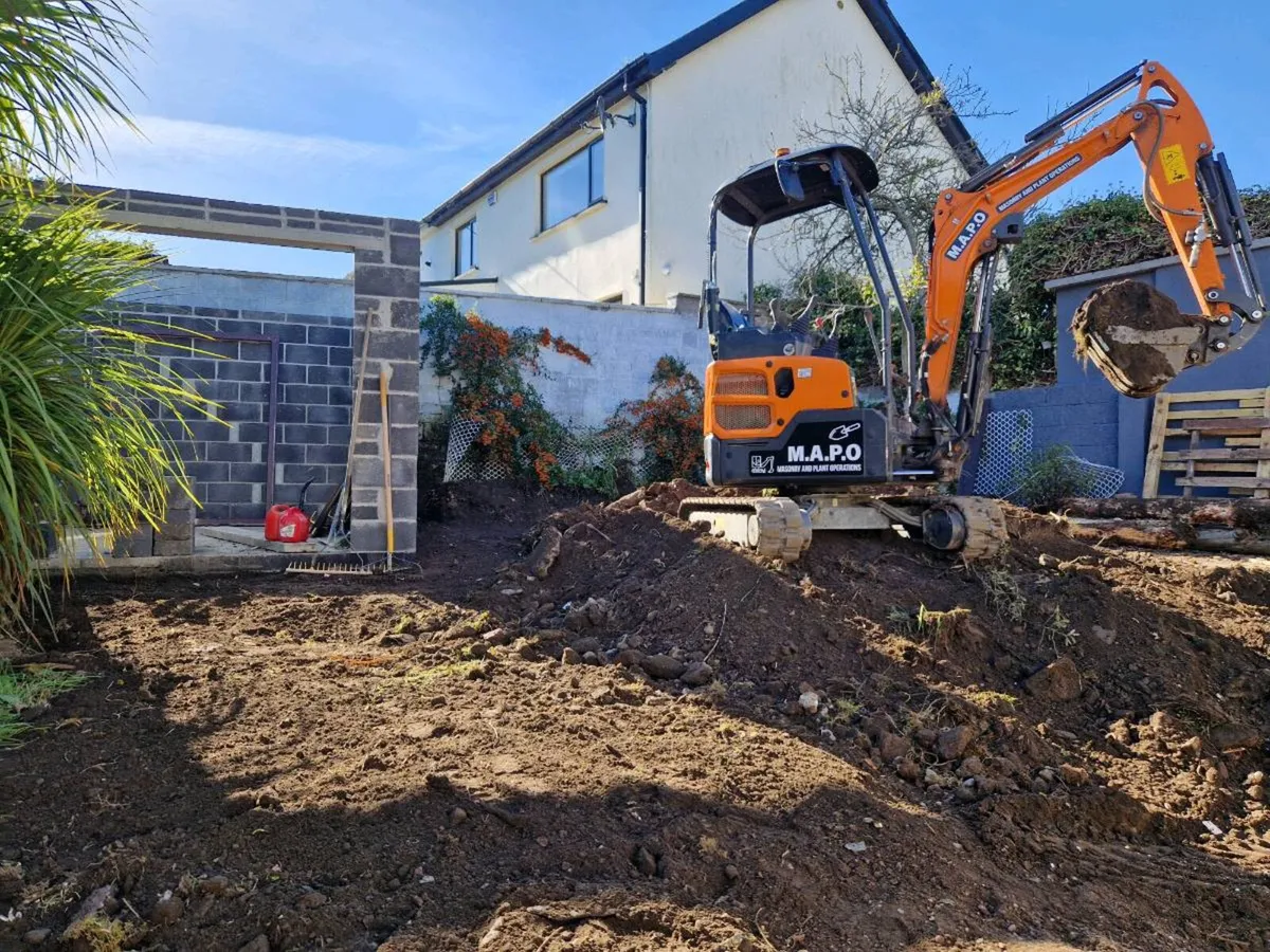 Digger hire+driver/ Building service - Image 3