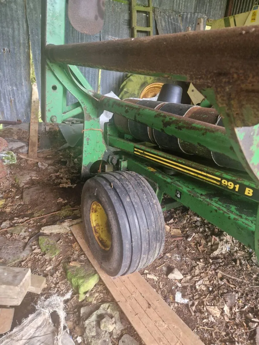 McHale 991 wrapper and Krone 130 ministop baler. - Image 4