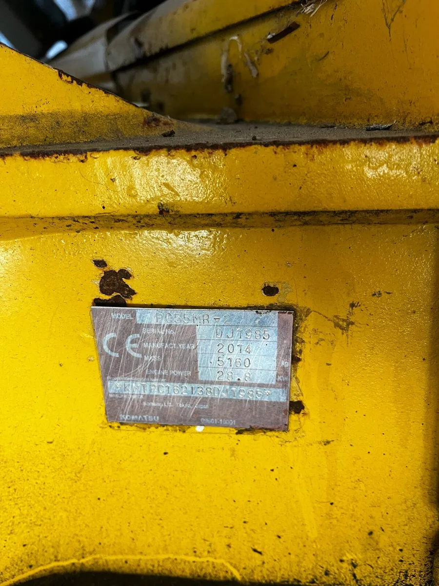 Komatsu 55ur track machine - Image 3