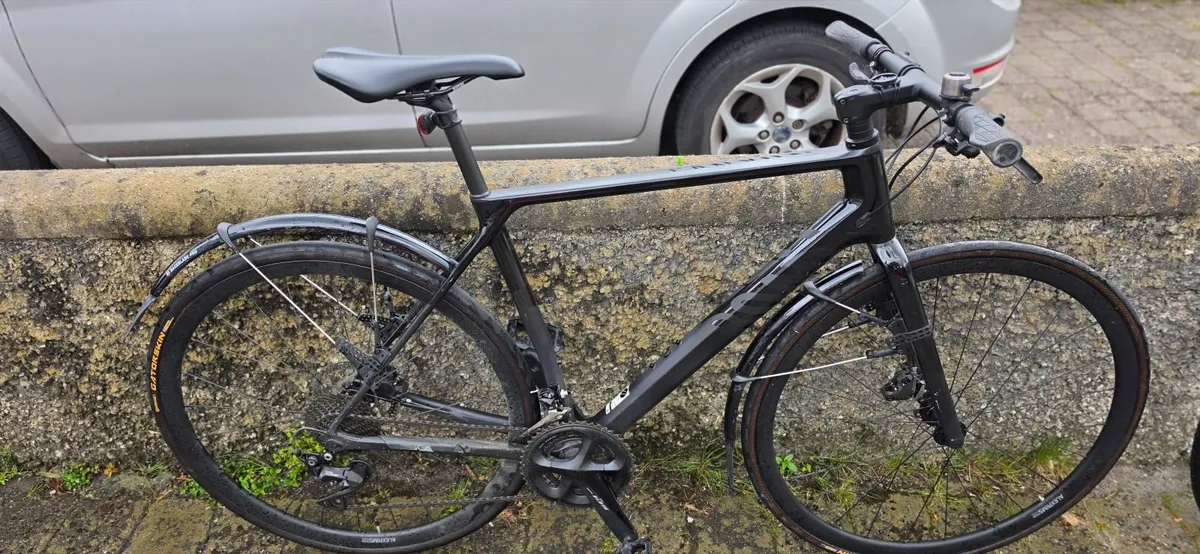 Canyon Roadlite CF 7.0 - Carbon Fiber Hybrid - Image 1