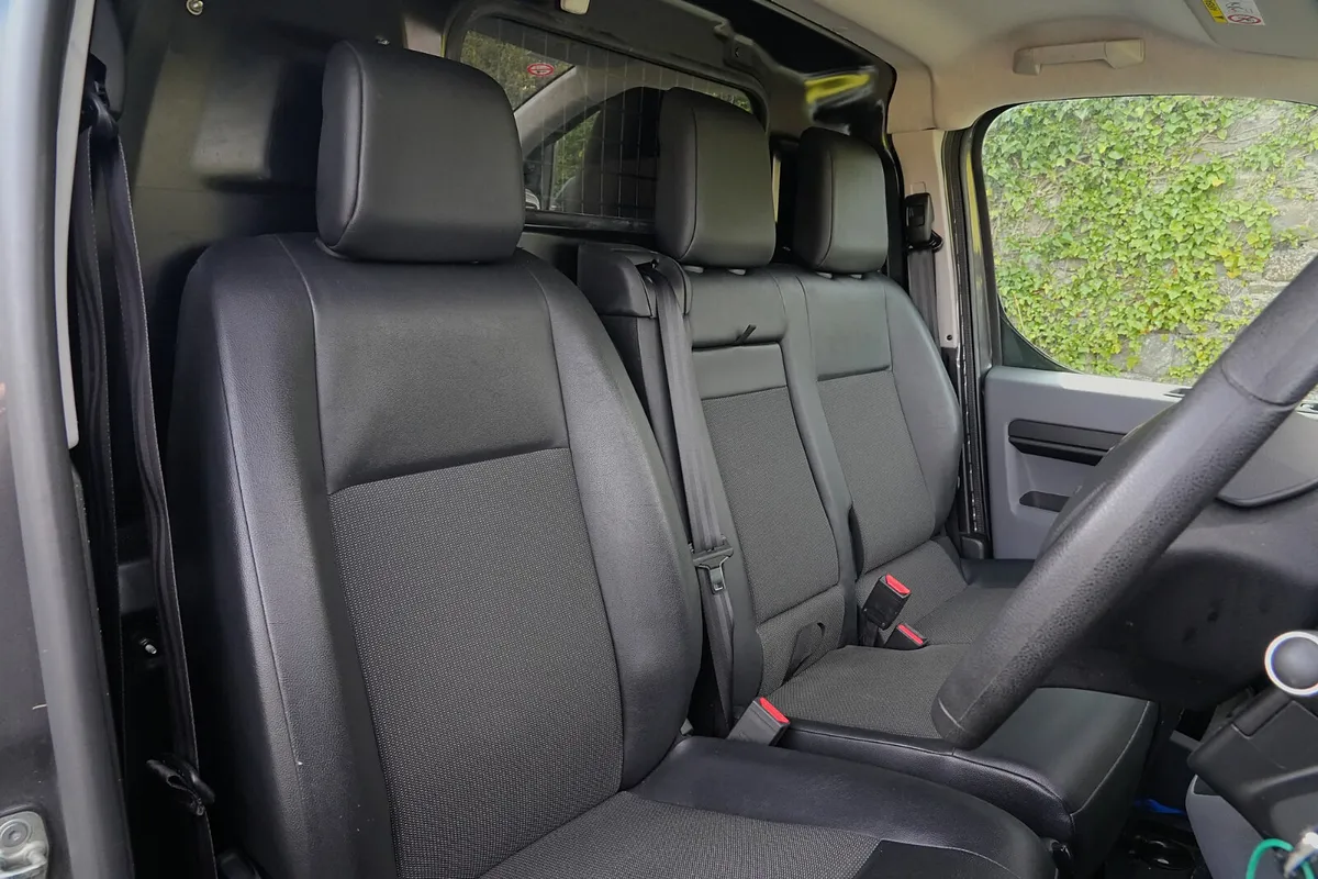 2021 Toyota Proace 2.0 Diesel Manual 6 Speed Van - Image 4