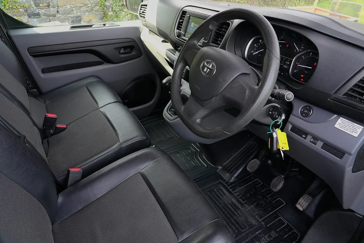 2021 Toyota Proace 2.0 Diesel Manual 6 Speed Van - Image 2