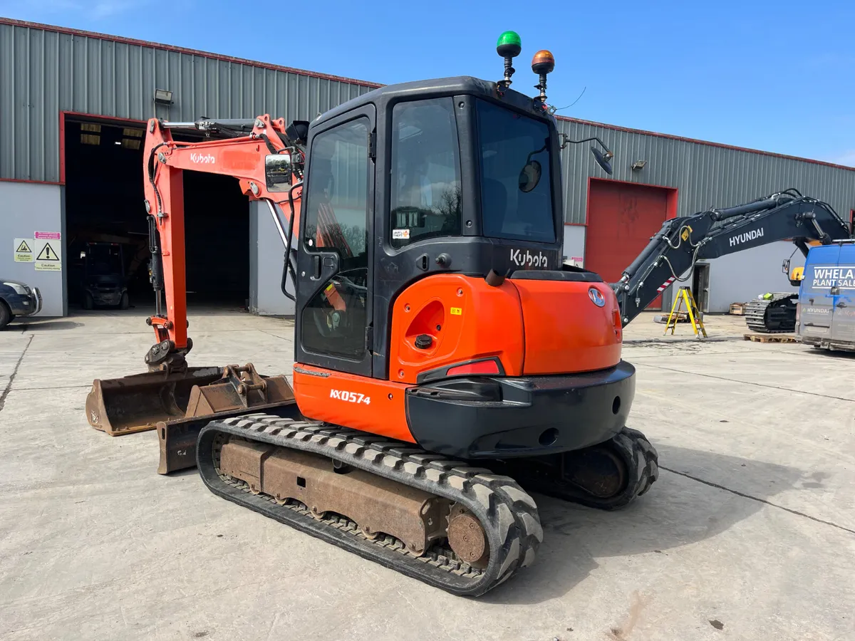 2016 Kubota KX057-4 - Image 3