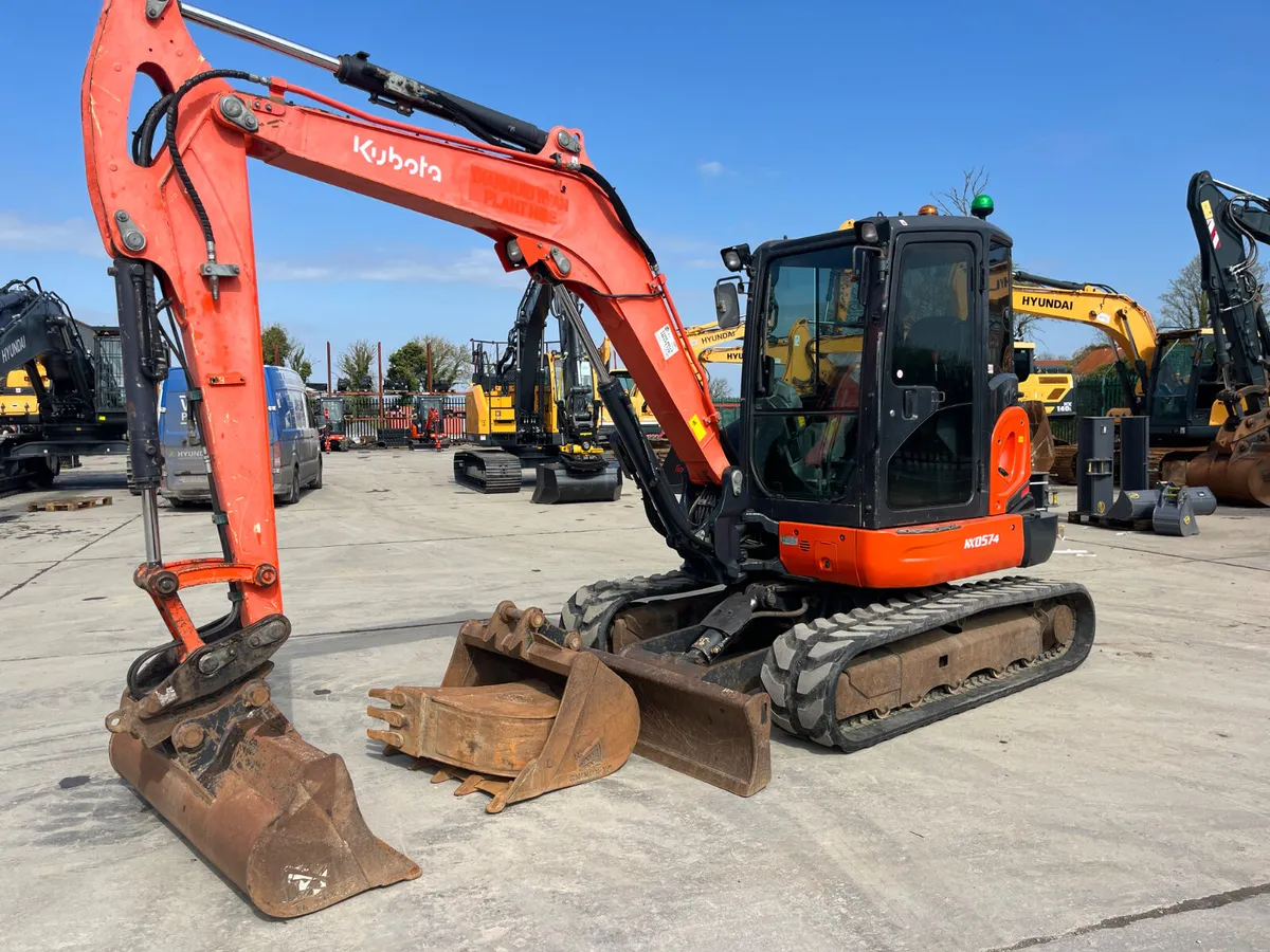 2016 Kubota KX057-4 - Image 2