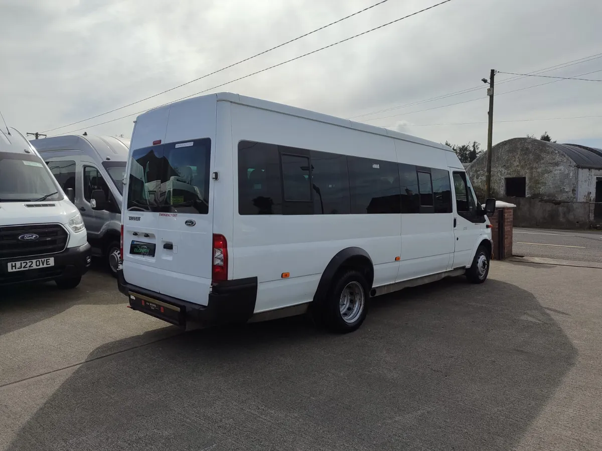 FORD TRANSIT 17 SEATER WITH LIFT - Image 2