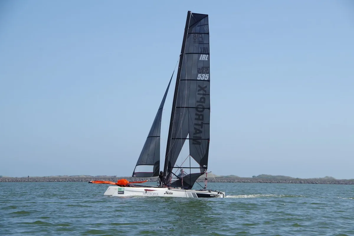 boat, catamaran F18, Hobie Wildcat - Image 1