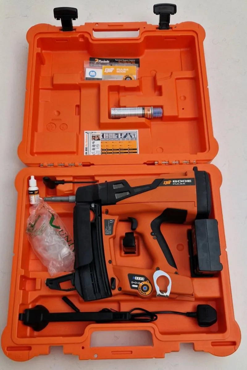 Spit Pulsa 800E nail gun - Image 1