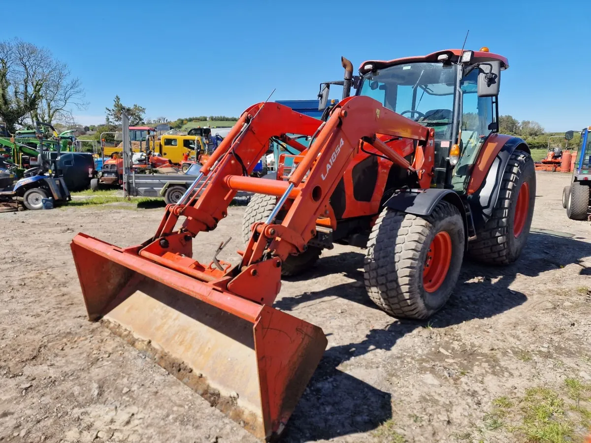 Kubota M5091 100hp Compact Tractor with Loader - Image 1