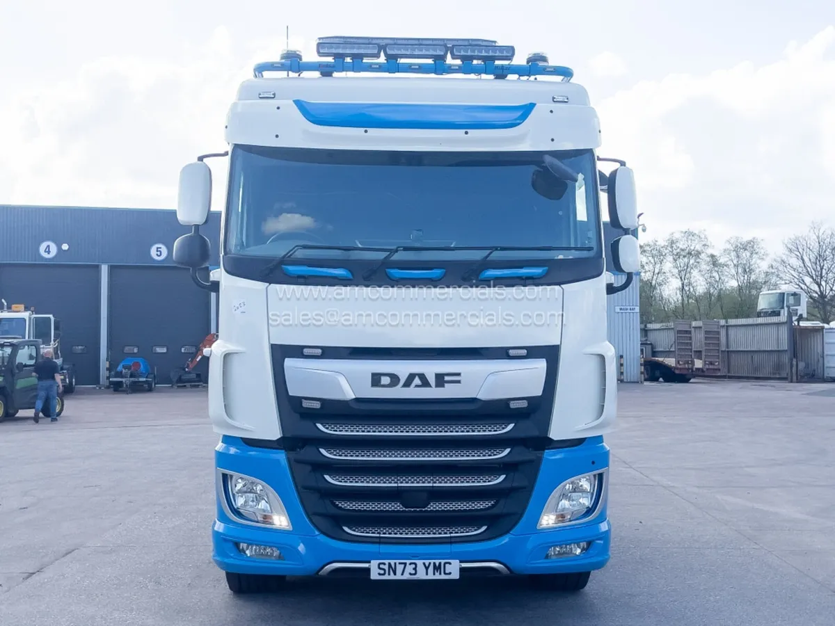 2023 DAF XF 530 SPACECAB CRANE MOUNTED FLATBED - Image 3