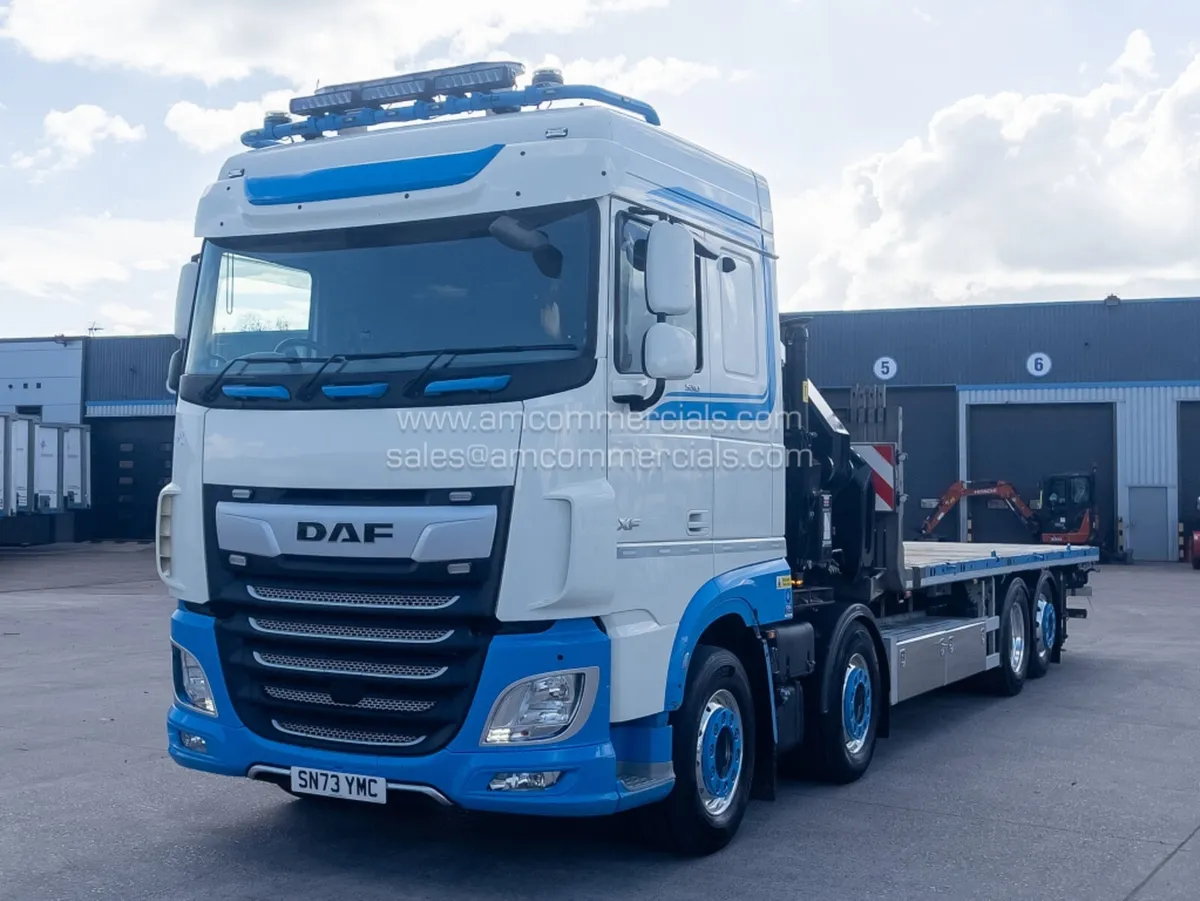 2023 DAF XF 530 SPACECAB CRANE MOUNTED FLATBED - Image 4