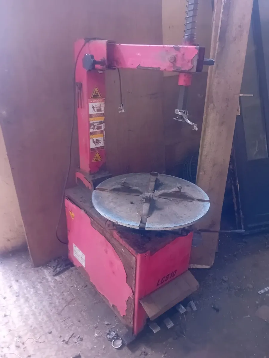 tyre machine    for  sale - Image 1