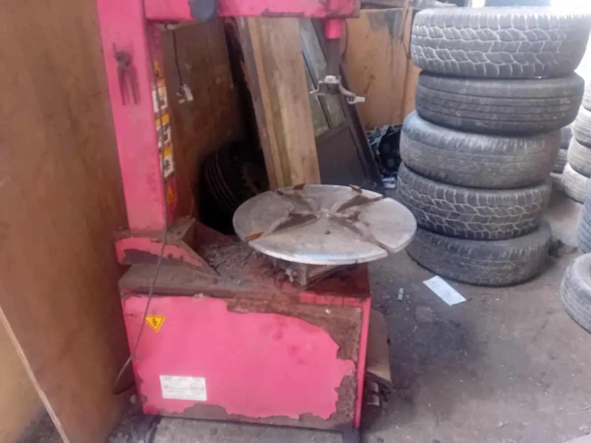 tyre machine    for  sale - Image 2
