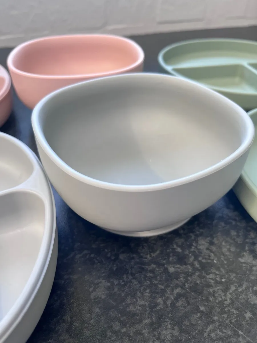 Silicon kids plates and bowls - Image 2