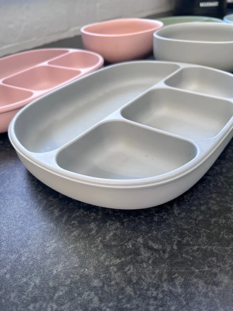 Silicon kids plates and bowls - Image 4