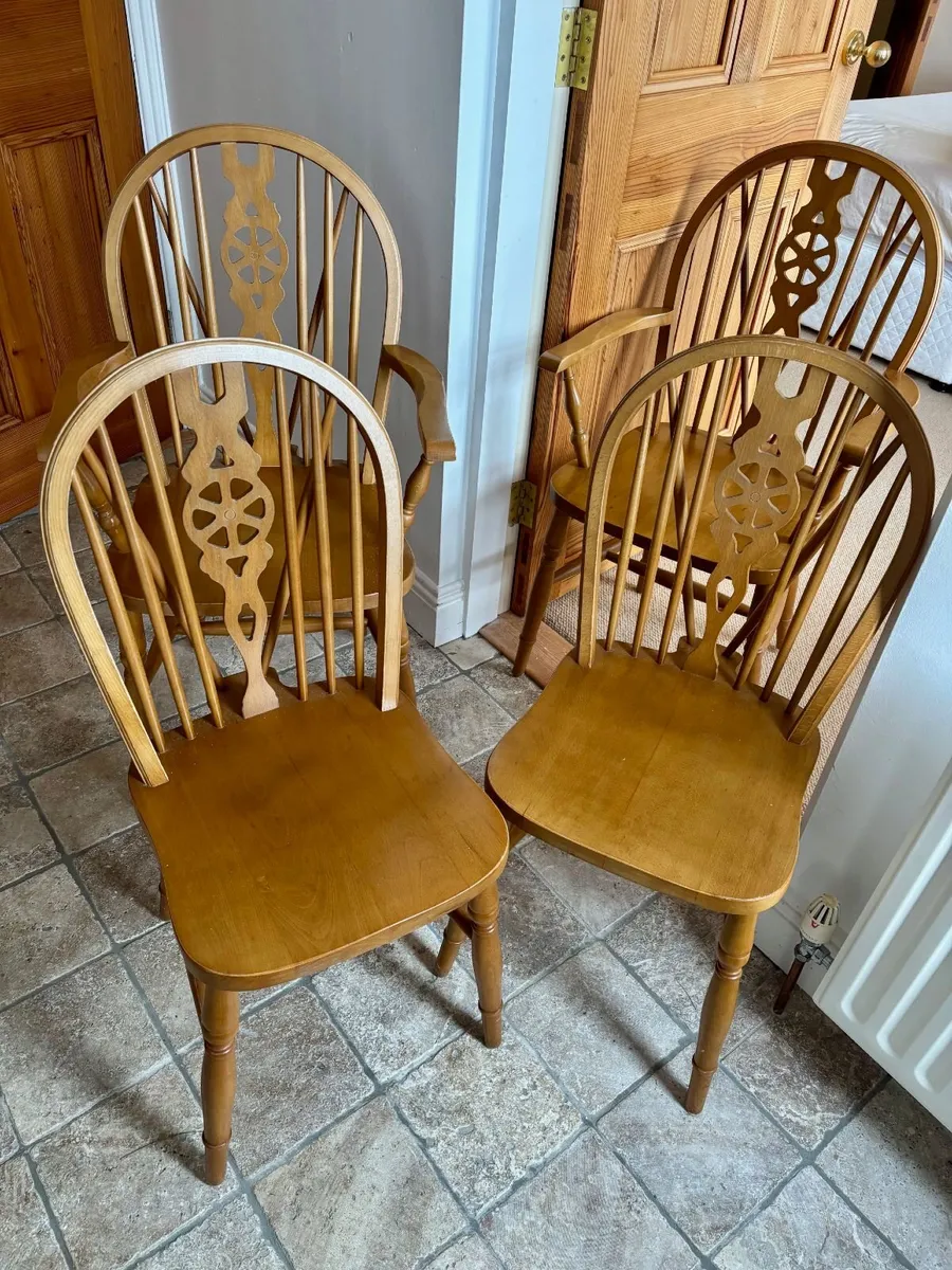 54" Round Dining table - Heavy Pine plus 4 Chairs - Image 4