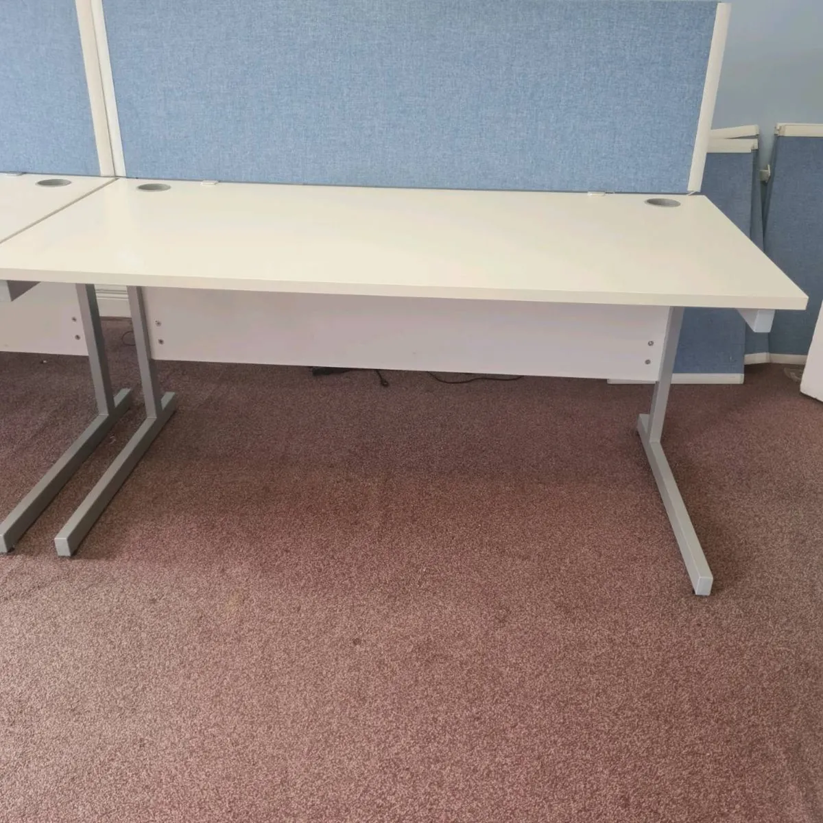 White office desks - Image 1