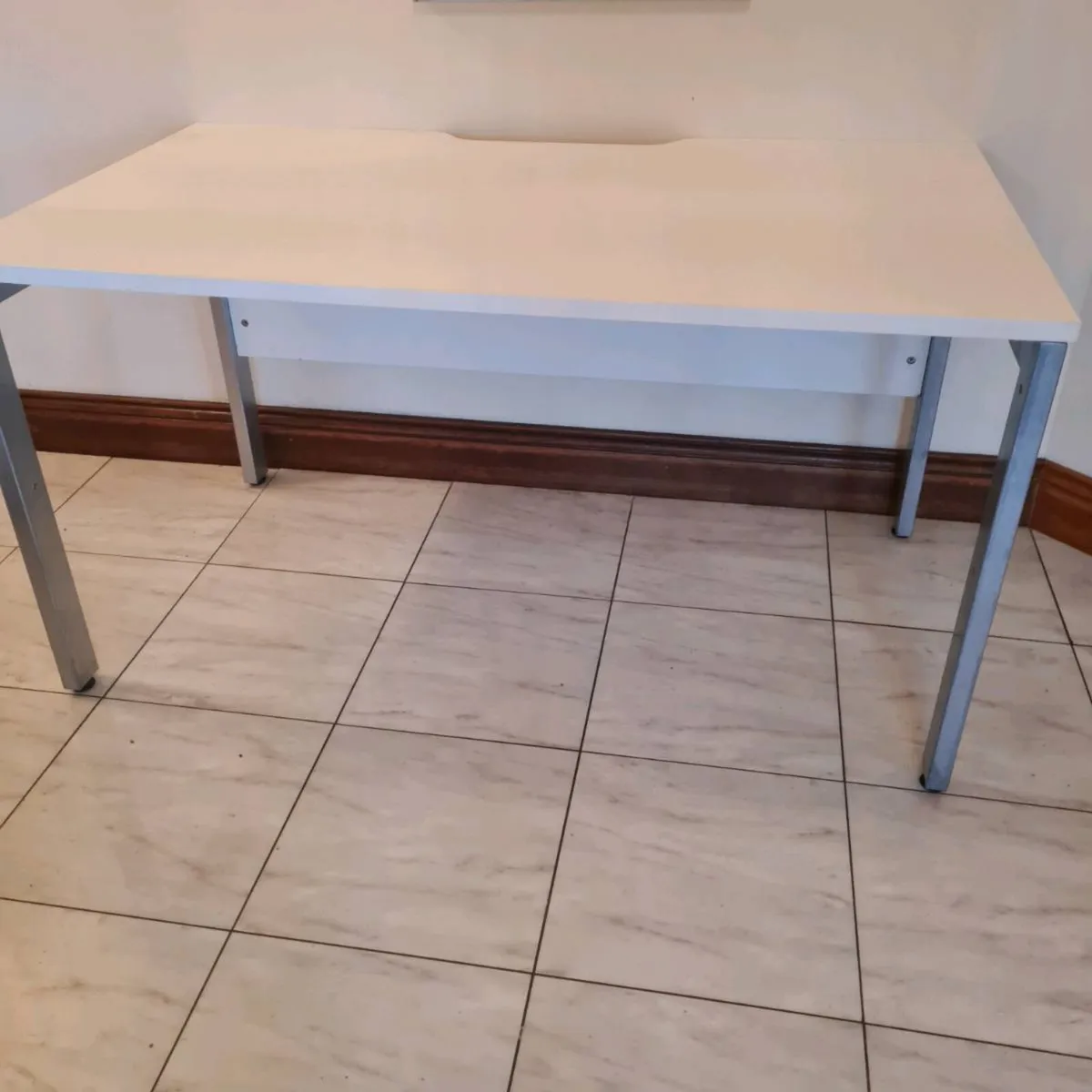 White office desks - Image 3