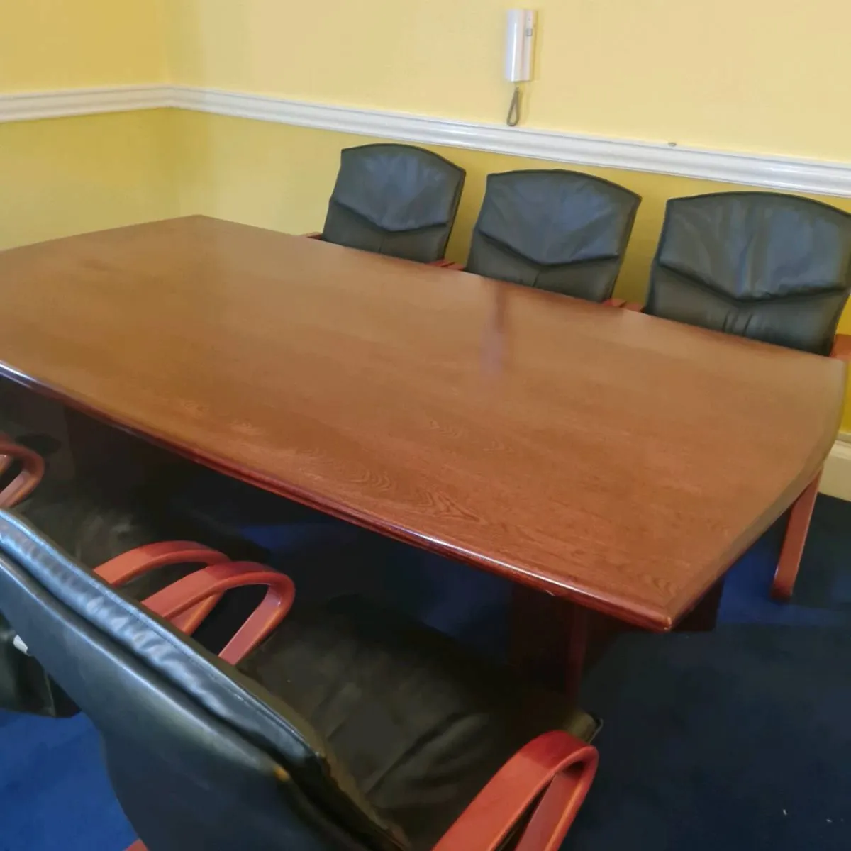 Executive board room table with - Image 1