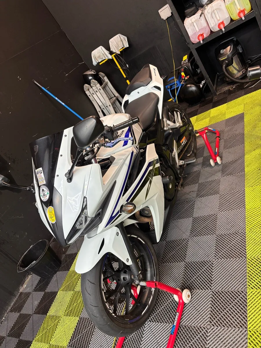 2018 cbr 500r - Image 2