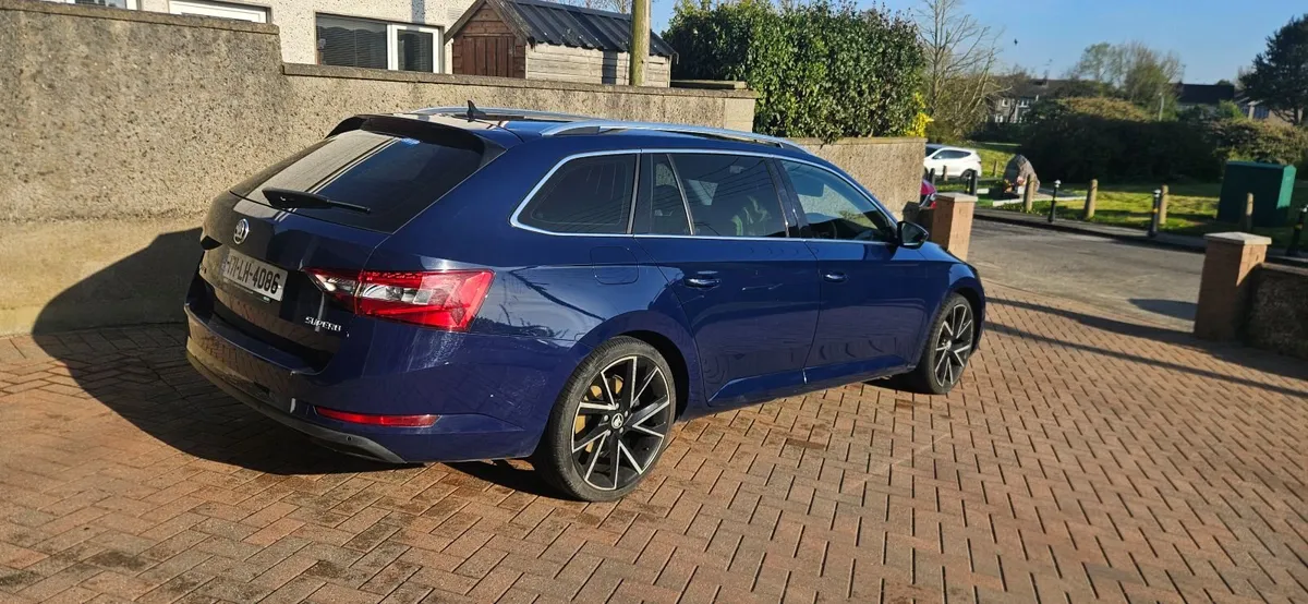 Skoda Superb - Image 3