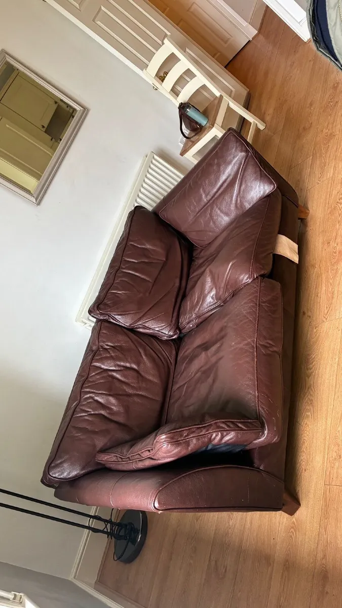 Leather sofa - Image 2