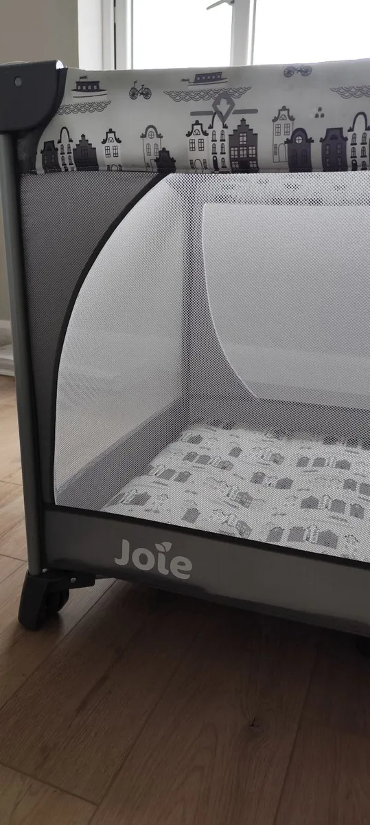 Travel Cot - Image 3