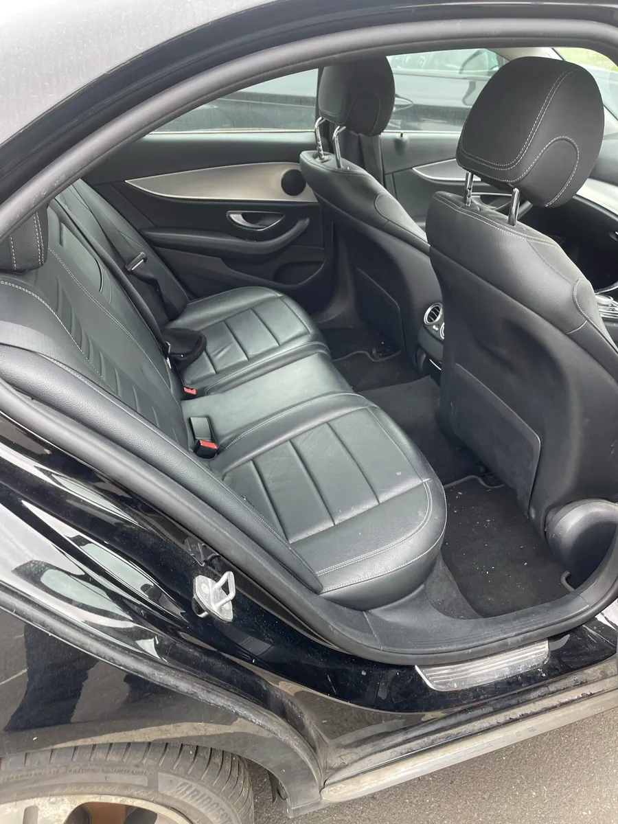 Mercedes E220D - Image 2