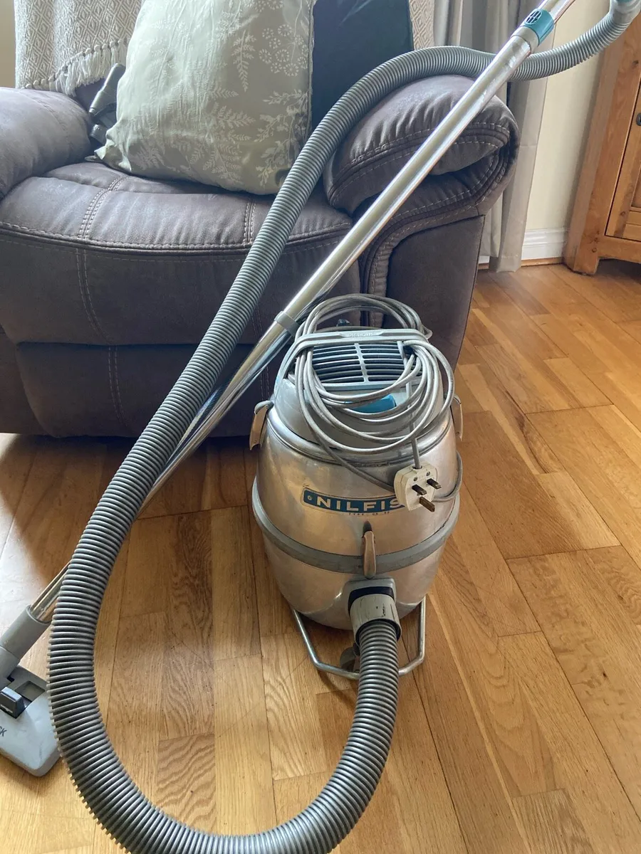 Nilfisk. Vacuum cleaner - Image 1