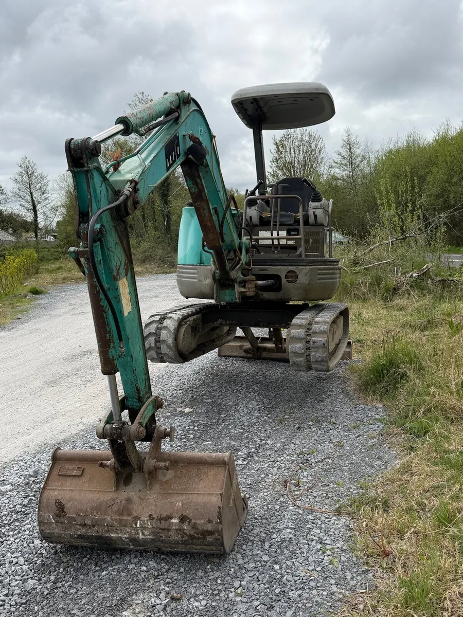 2.5 tone digger yanmar engine - Image 4