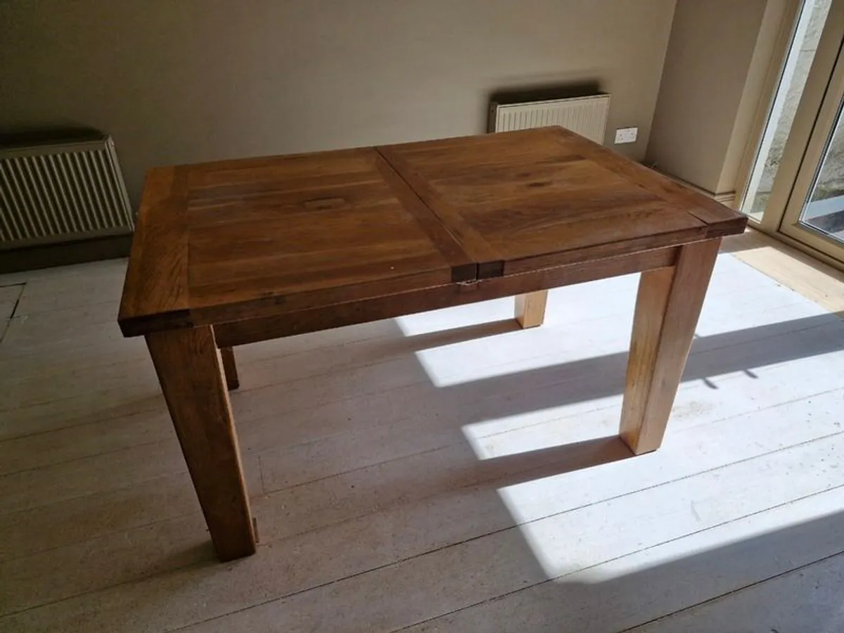 Solid wood table - Image 3