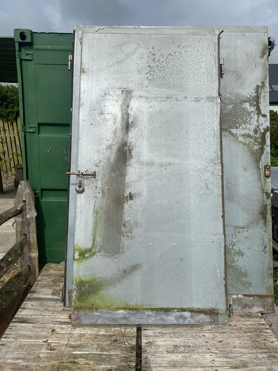 Garage Doors - Image 3