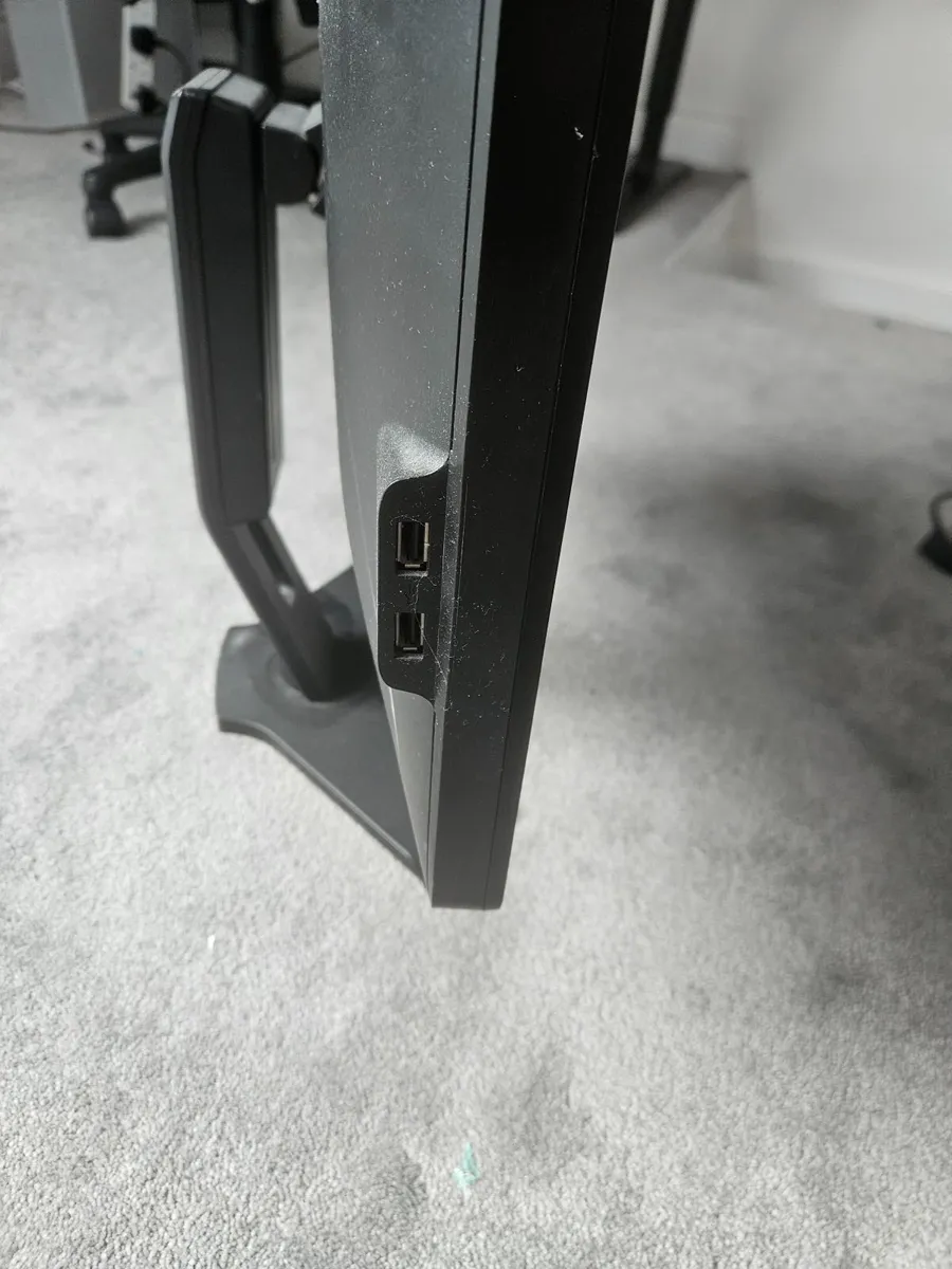 2 Dell Monitors for PC or Laptop - Image 2