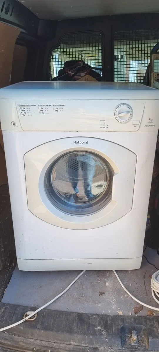 Hotpoint Tumble Dryer TVM570 Vented B Rated - Image 1