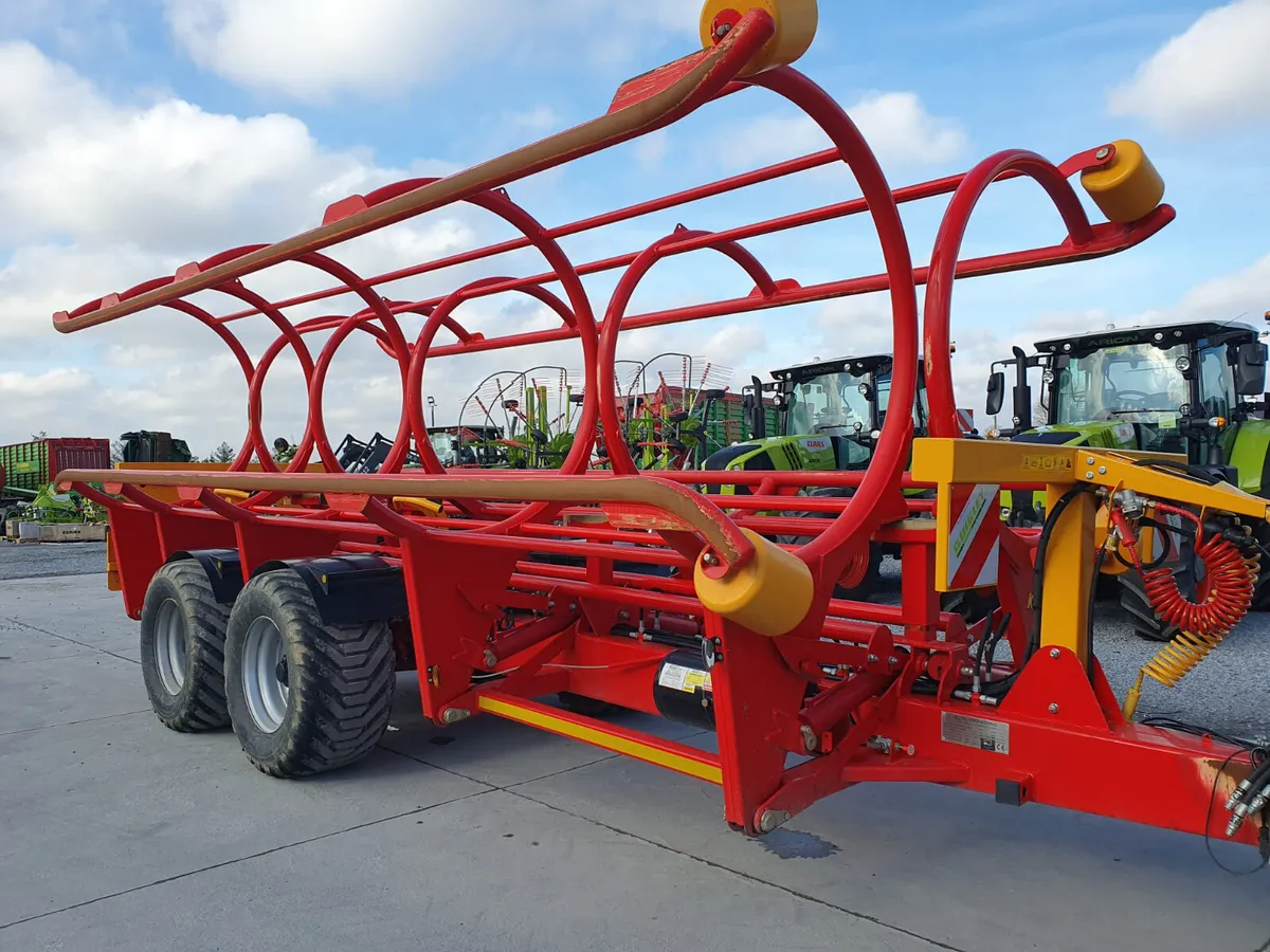 Keltec 10 Bale Chaser/Trailer - Image 3