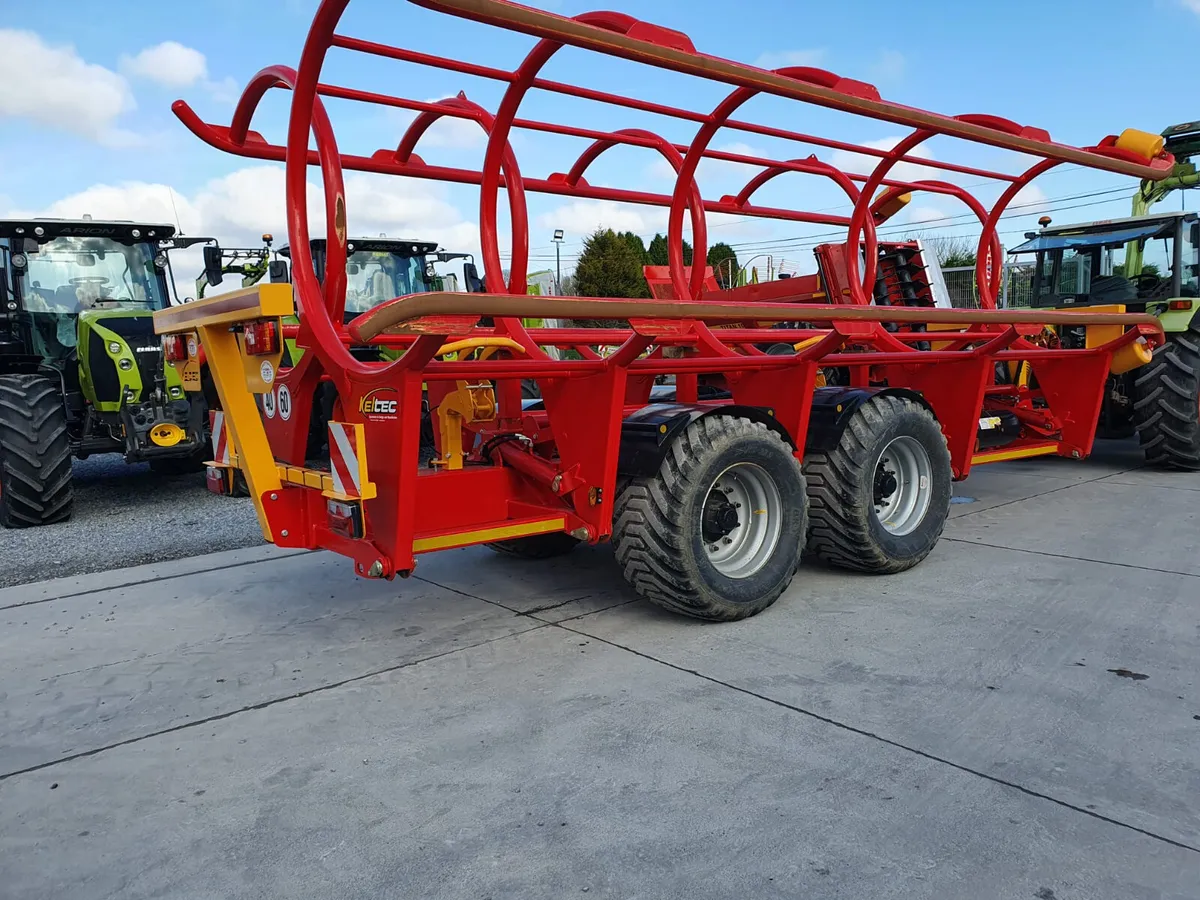 Keltec 10 Bale Chaser/Trailer - Image 2