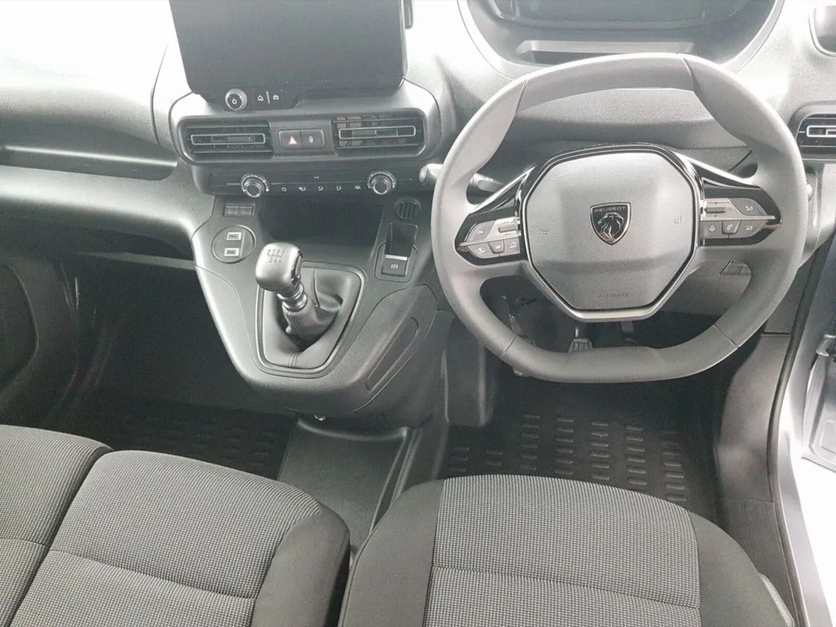 Peugeot Partner PARTNER PROFESSIONAL PREMIUM 1 **P - Image 4