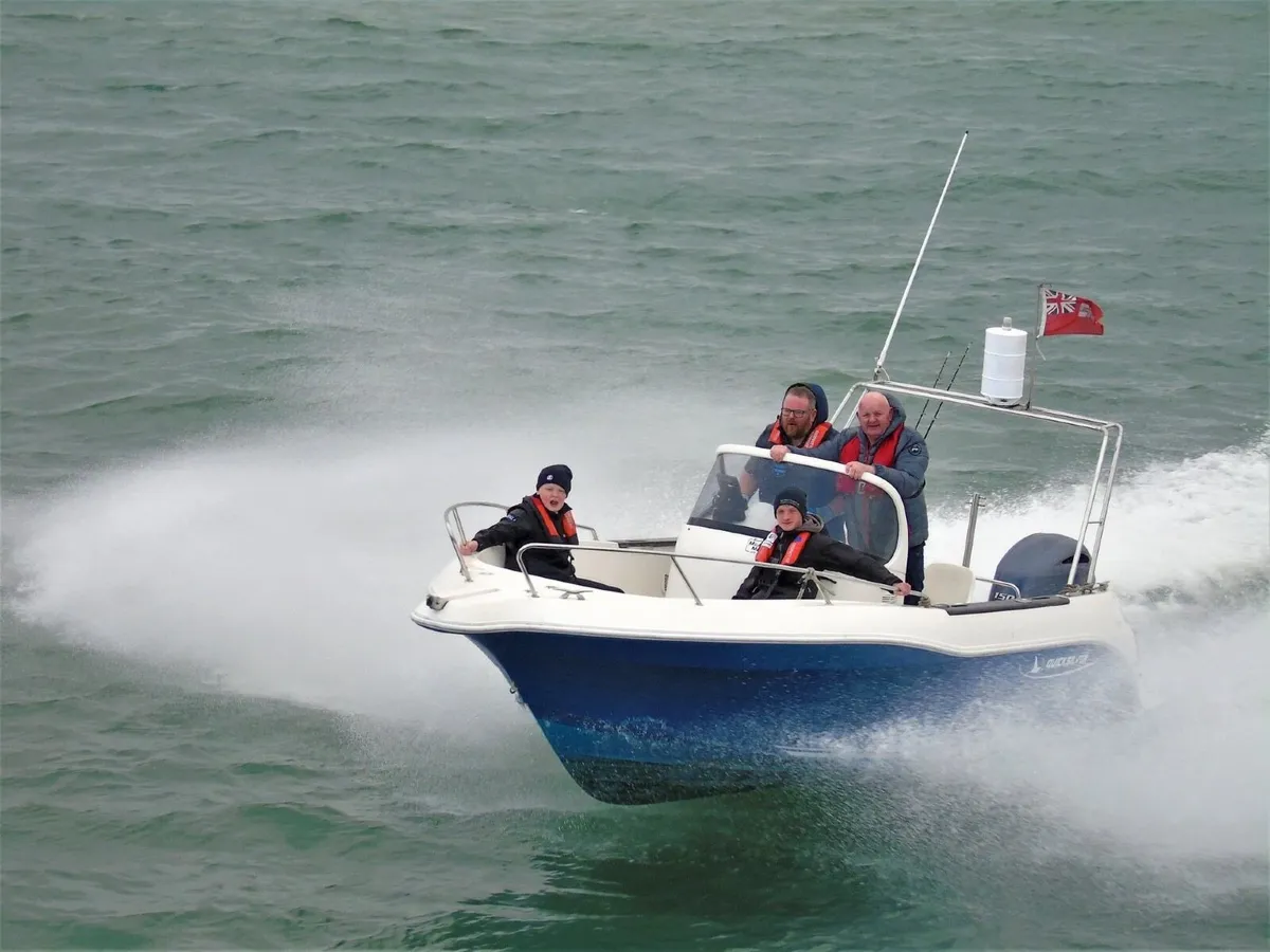 Quicksilver 630wa  with one year old Suzuki 150 - Image 2