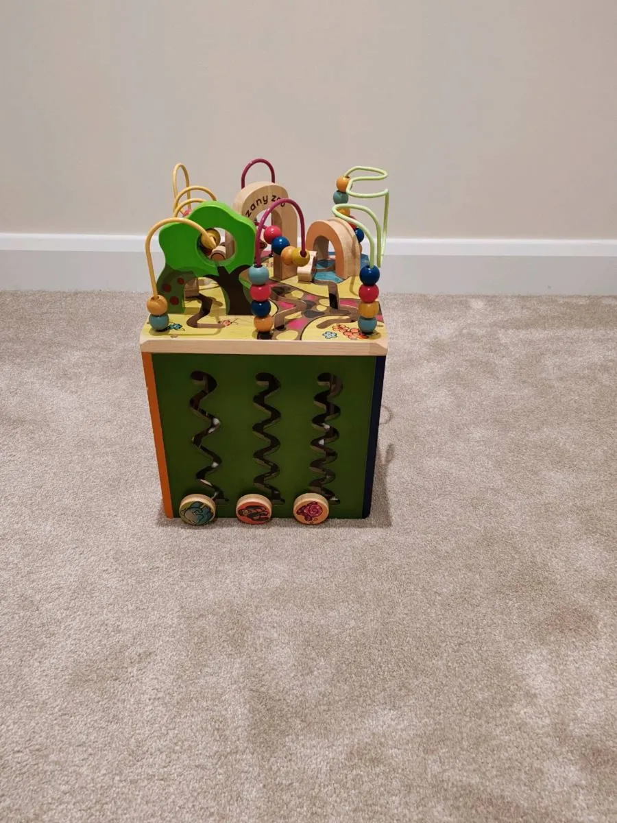 Activity cube - Image 2