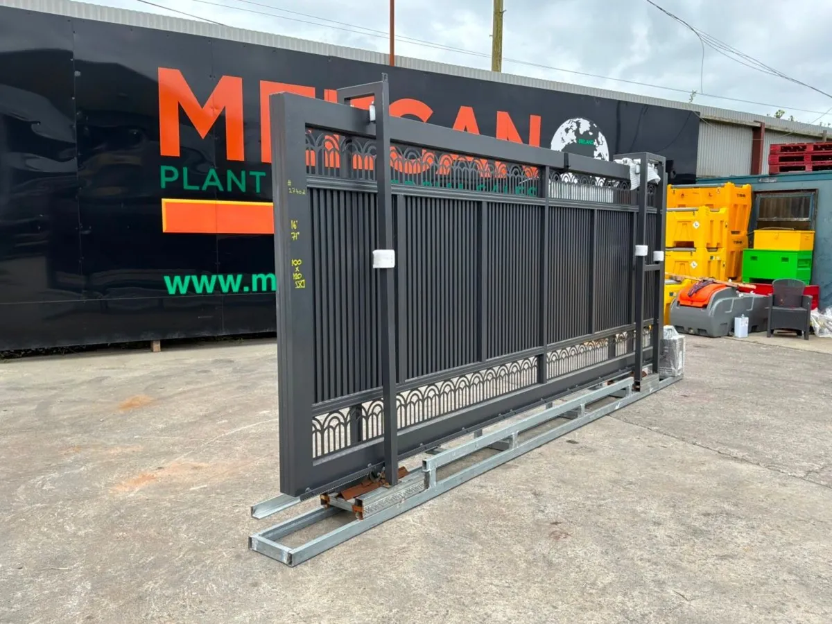 16ft REMOTE CONTROL SLIDING GATE........2740d. - Image 3