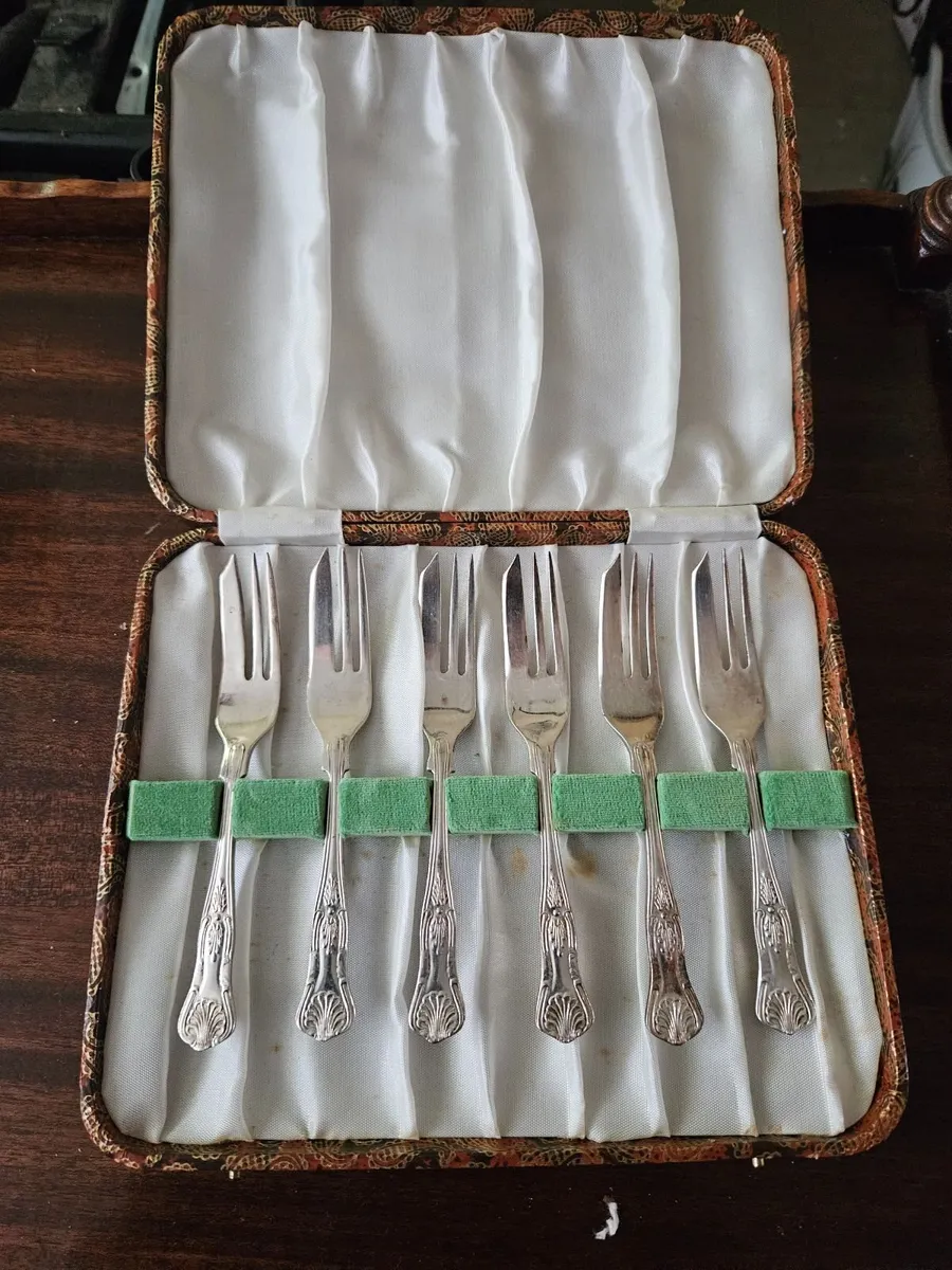 Vintage Newbridge Cake Forks - Image 1