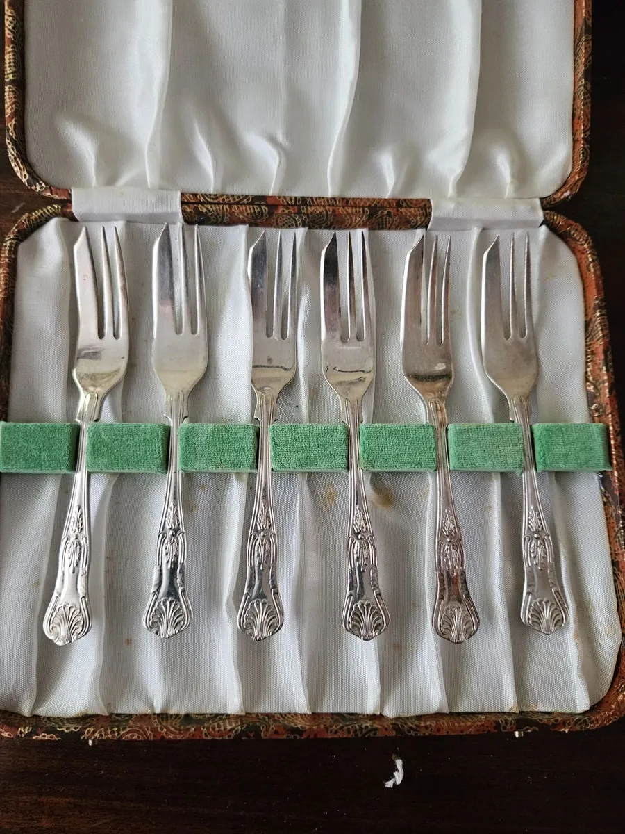 Vintage Newbridge Cake Forks - Image 3