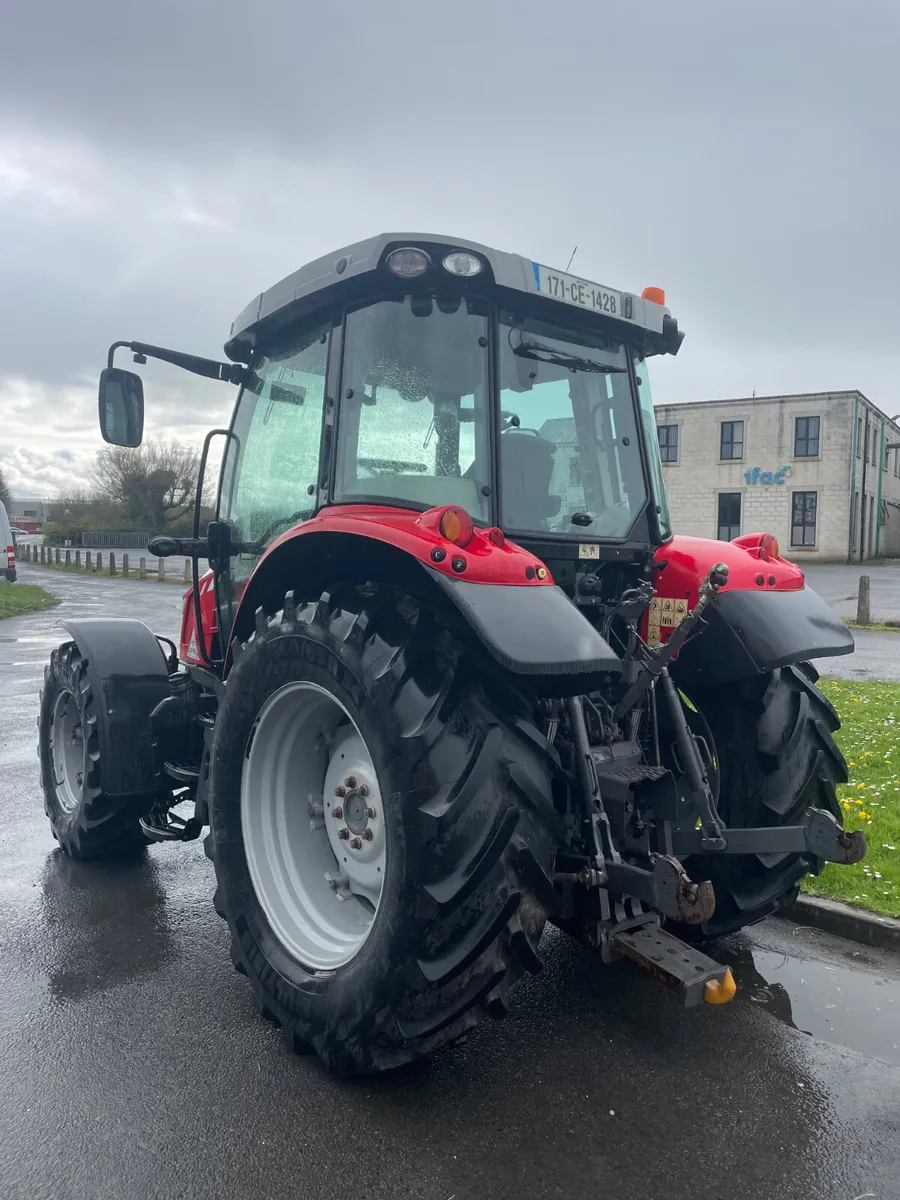 Massey Ferguson 5610 - Image 4