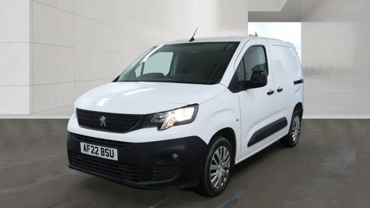 2022 PEUGEOT PARTNER 1.5 100 BHP PROFESSIONAL - Image 2