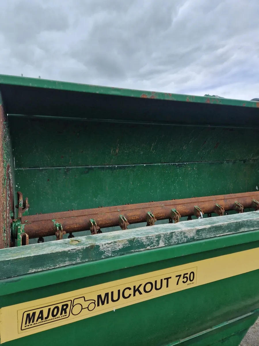 Dung spreader - Image 2