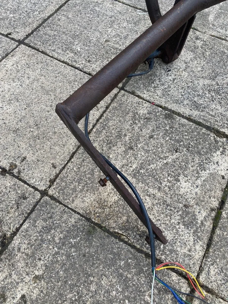 Skoda Fabia mk1 tow bar - Image 4