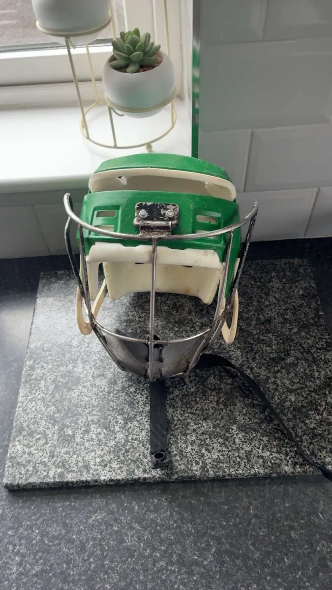 Oldstyle guard - Image 3