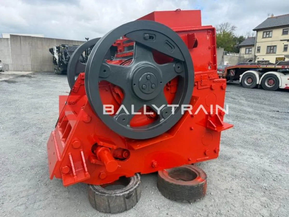 Sandvik QJ241 Static Jaw Crusher -1000×650 – Extec - Image 3