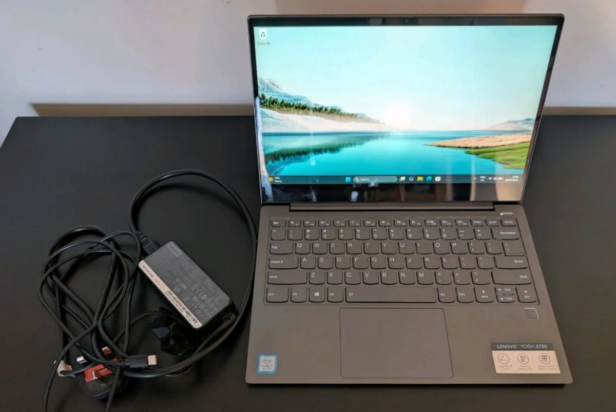 lenovo ultra thin laptop - Image 1
