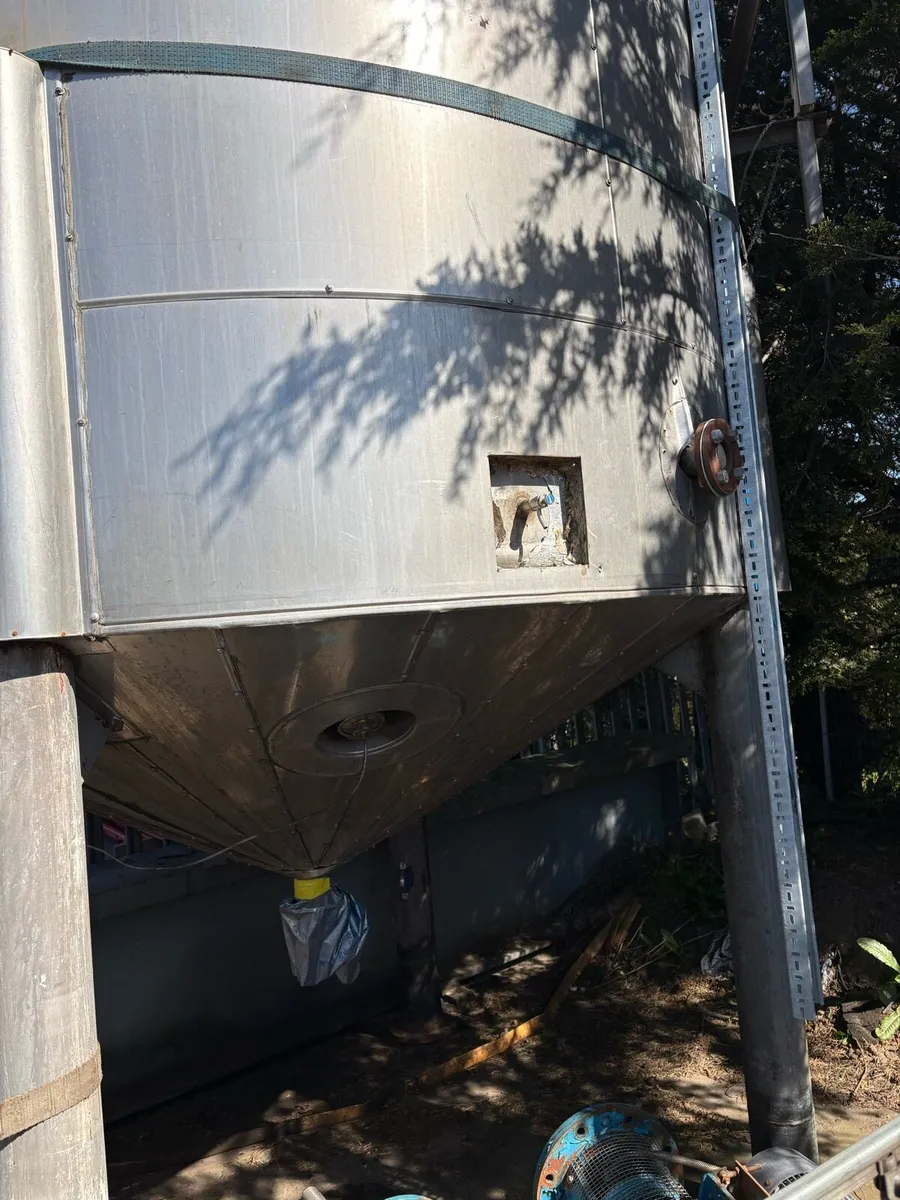 2 x 40,000L Stainless Steel Tanks - Image 2